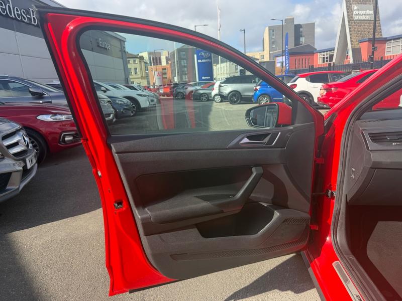 Used Volkswagen Polo MT69KKR 26