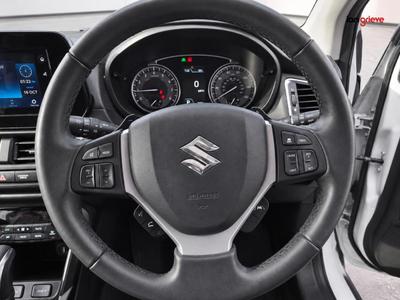 Suzuki S-Cross Photo 21