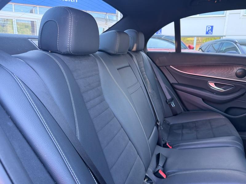 Used Mercedes-Benz E Class YM19OYK 21