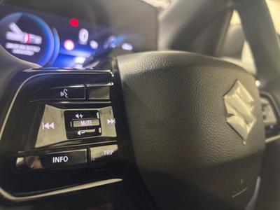 Suzuki E-vitara Photo 24