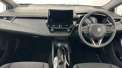 Suzuki Swace Photo 8