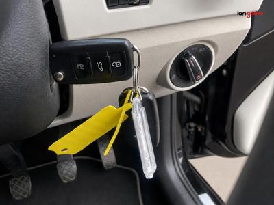 Volkswagen Up Photo 19