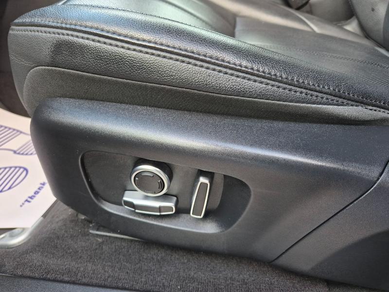 Used Land Rover Range Rover Evoque YE71OJG 28