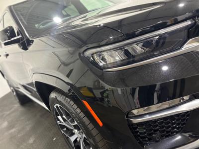 Jeep Grand Cherokee Photo 1