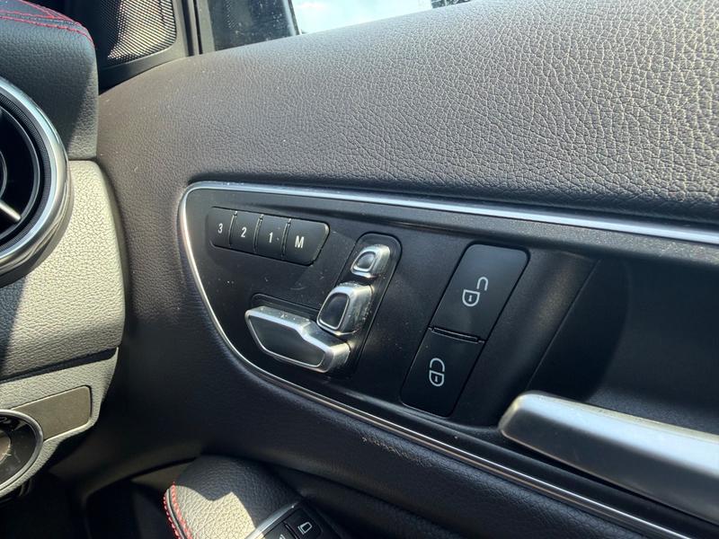 Used Mercedes-Benz GLA YS68XDB 39