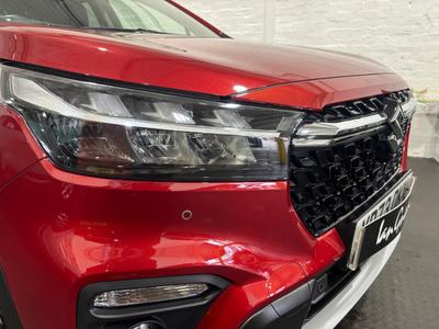 Suzuki S-Cross Photo 1