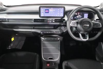 Jeep Avenger Photo 13