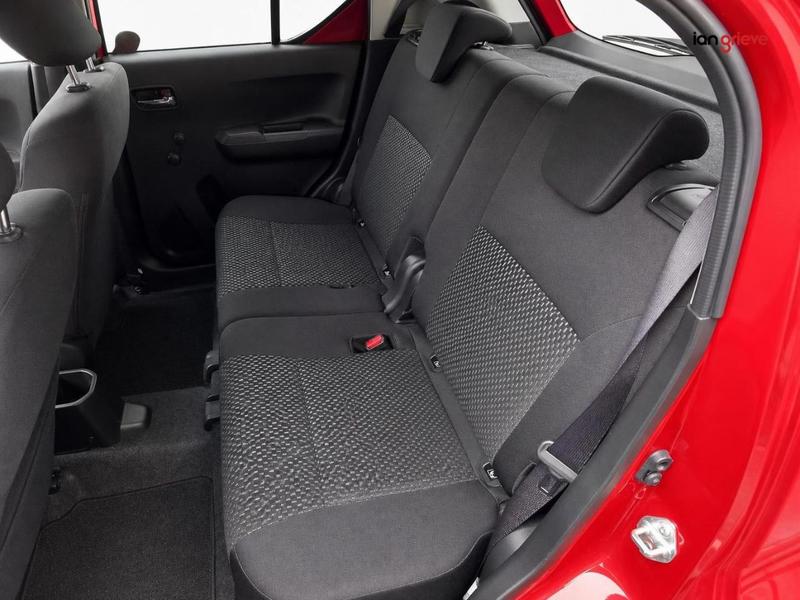 Suzuki Ignis Photo autoweb-be4ab607a21fd89983645967609396f8ee1accb2.jpg
