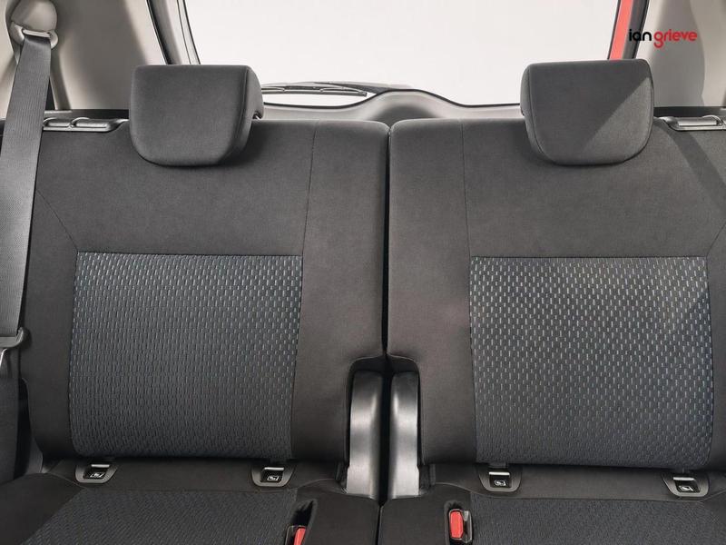 Suzuki Ignis Photo autoweb-bec5f7508ba1c540562bfddcb3f3344df833991e.jpg