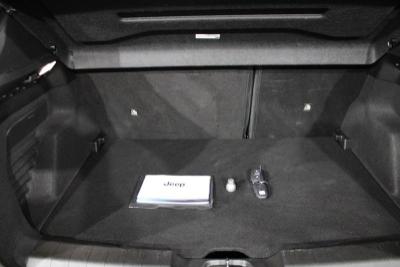 Jeep Avenger Photo 12