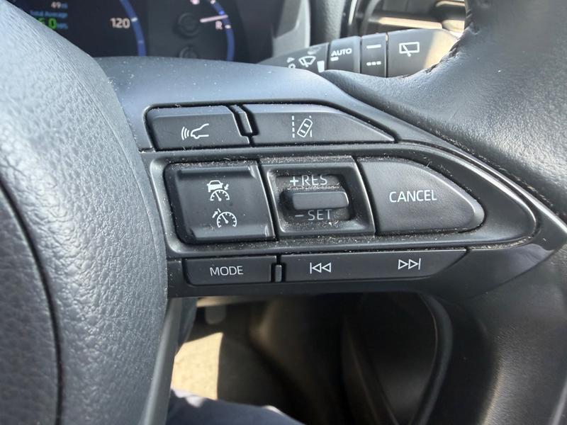 Used Toyota Yaris Cross YR23FXB 33