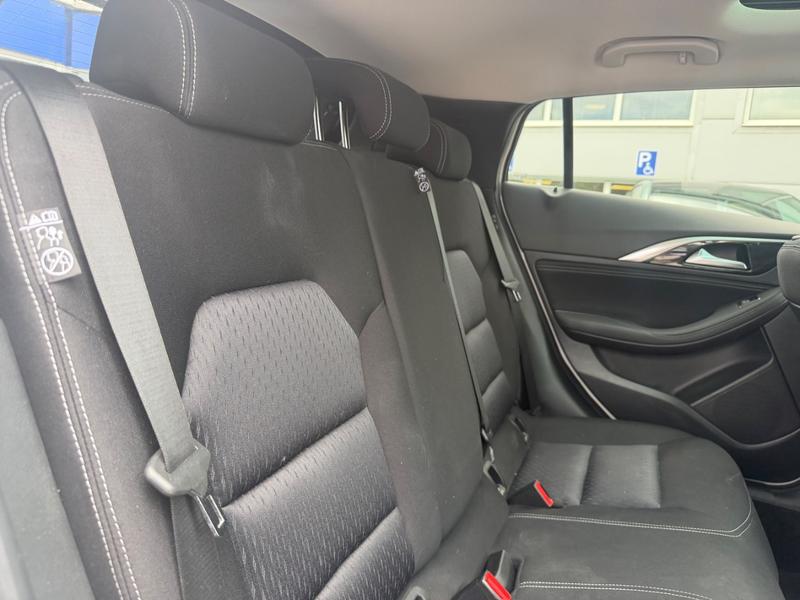 Used Infiniti Q30 YK19YGN 17