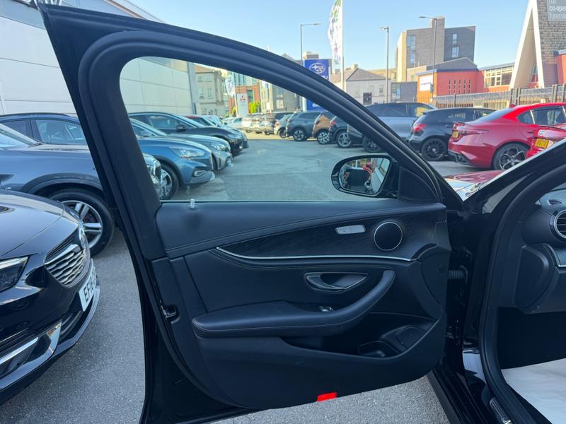 Used Mercedes-Benz E Class YM19OYK 26