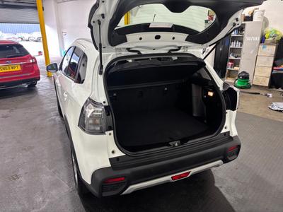 Suzuki S-Cross Photo 11