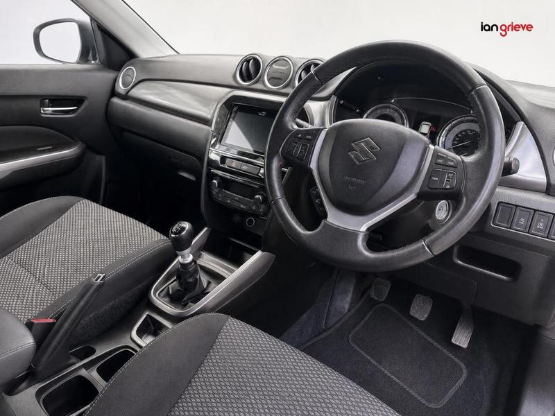 Suzuki Vitara Photo autoweb-c6818b60c2f36be006a7c446304f31bc069d6860.jpg