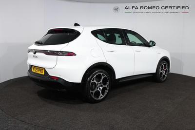 Alfa Romeo Tonale Photo 6