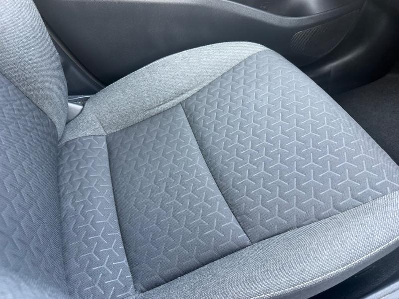 Used Toyota Yaris Cross YR23FXB 44