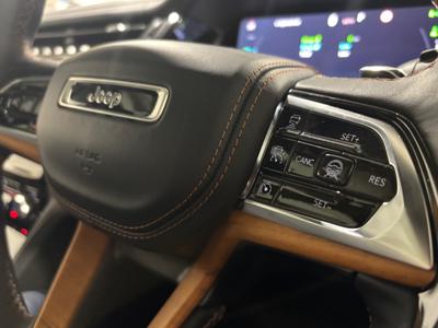 Jeep Grand Cherokee Photo 22