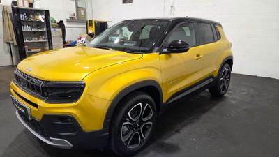 Jeep Avenger Photo 3