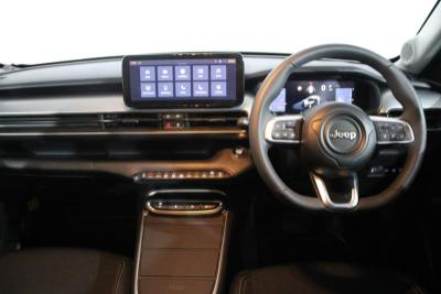Jeep Avenger Photo 13