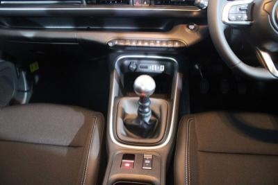 Jeep Avenger Photo 16