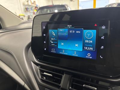 Suzuki S-Cross Photo 21