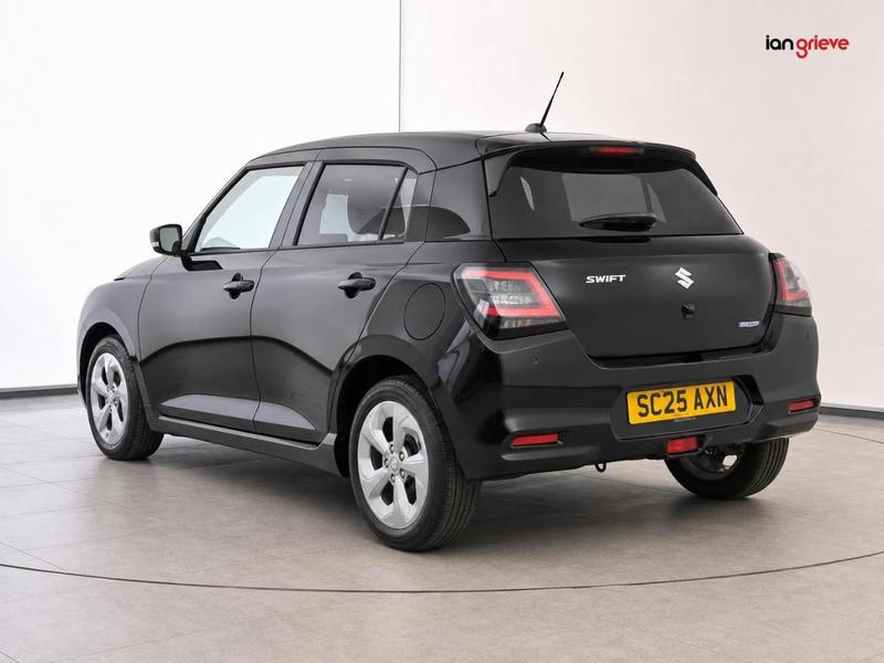 Suzuki Swift Photo autoweb-d2473679fef57a18fb2fd909bcbf49ce058f084e.jpg
