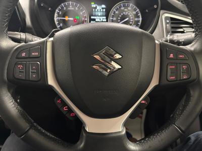 Suzuki S-Cross Photo 17