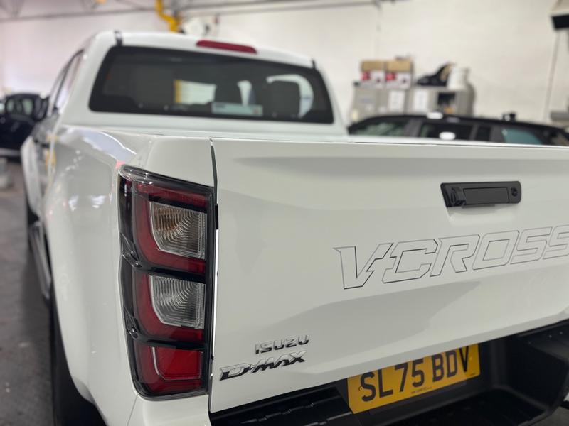 Isuzu D-max Photo autoweb-d568a87d19b97b8a5a941c6df320ceb6c737bd0d.jpg