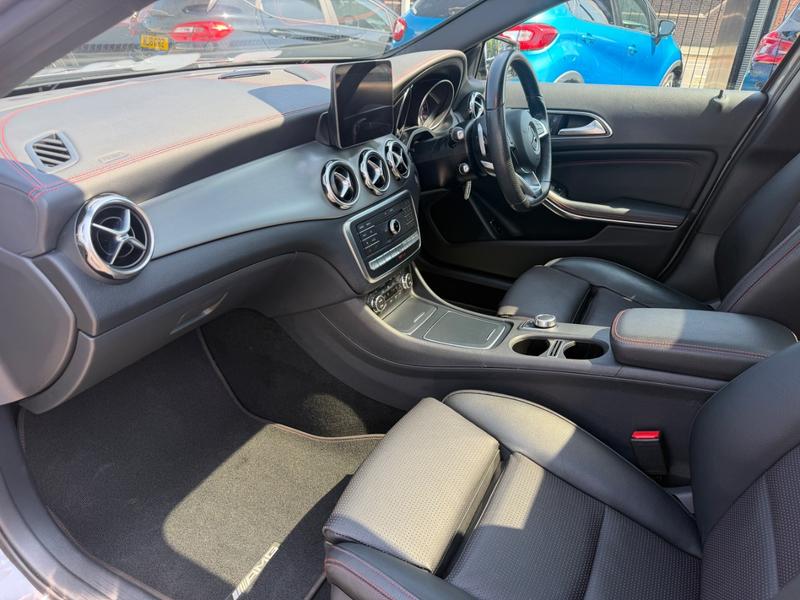 Used Mercedes-Benz GLA YS68XDB 31