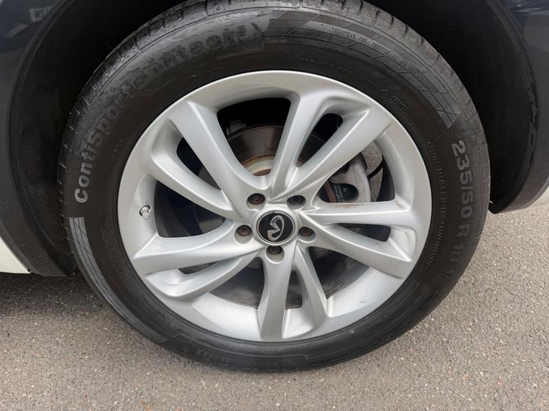 Used Infiniti Q30 YK19YGN 10