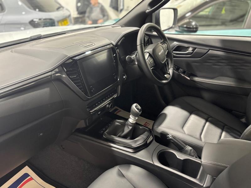 Isuzu D-max Photo autoweb-dba9ada853e19abdfbaec11ba4eeb9e94e79bbbb.jpg