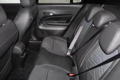 Jeep Avenger Photo 11