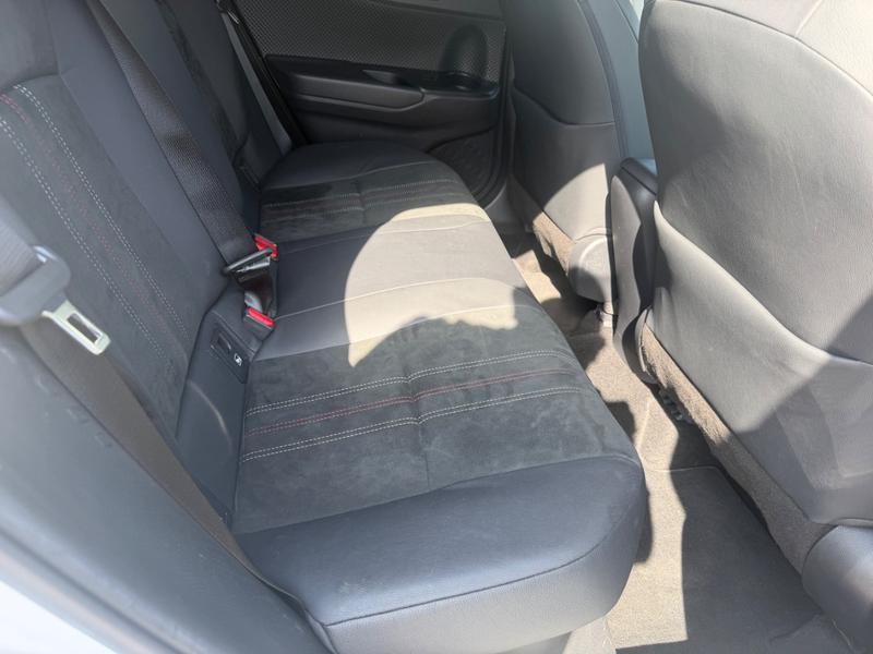 Used Toyota C-HR YY72DRX 21