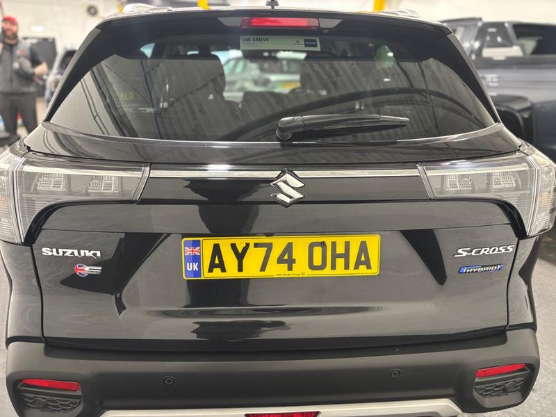 Suzuki S-Cross Photo autoweb-e15a60464ff578664918f2d023a2f398f46c8dc1.jpg