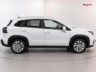 Suzuki S-Cross Photo 8