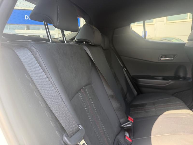 Used Toyota C-HR YY72DRX 22