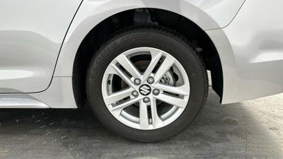 Suzuki Swace Photo 6
