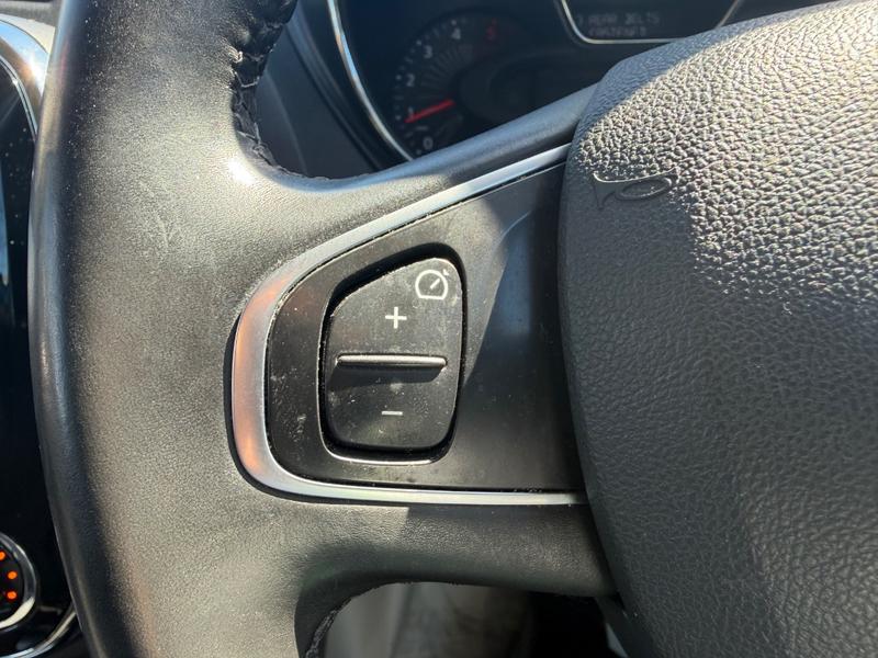 Used Renault Captur NA17CUJ 31