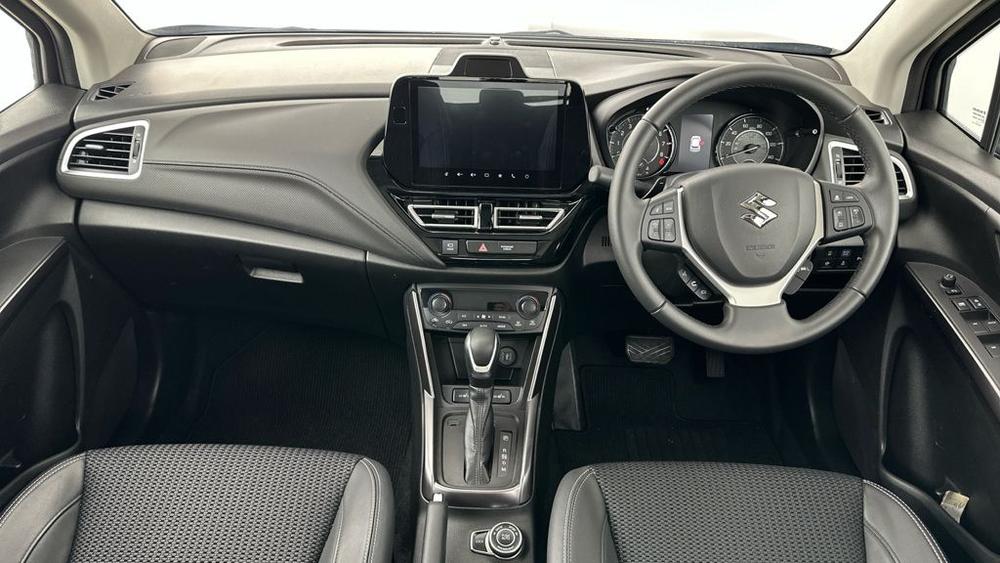 Suzuki S-Cross Photo autoweb-eb2892f4f40c2d9de87231d040c927bf9e81c26f.jpg