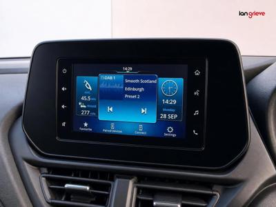 Suzuki S-Cross Photo 16