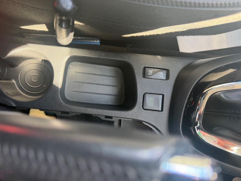Used Renault Captur NA17CUJ 42