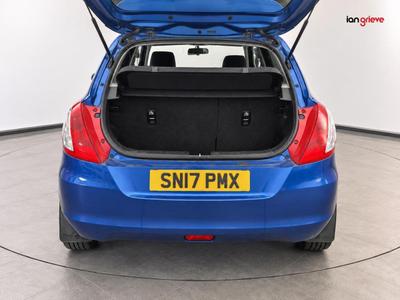 Suzuki Swift Photo 9