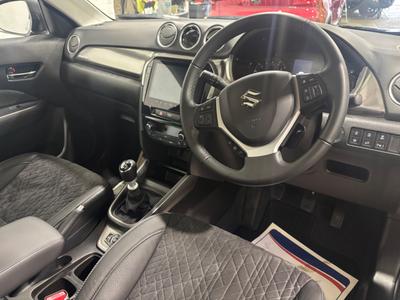 Suzuki Vitara Photo 14
