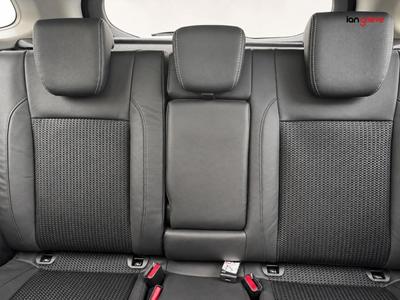 Suzuki S-Cross Photo 14