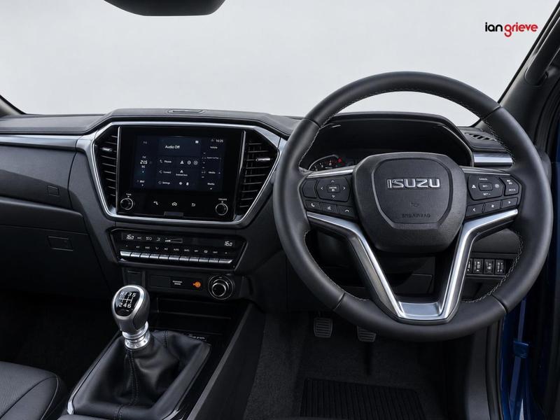 Isuzu D-max Photo autoweb-f63cc5ed3c1b6075f951a97162b7f3bc97978c6f.jpg