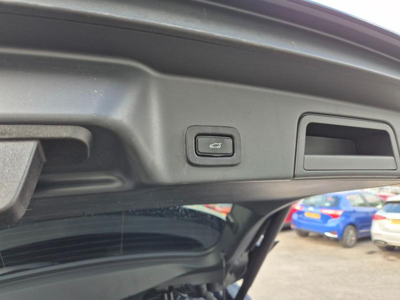 Used Land Rover Range Rover Evoque YE71OJG 23