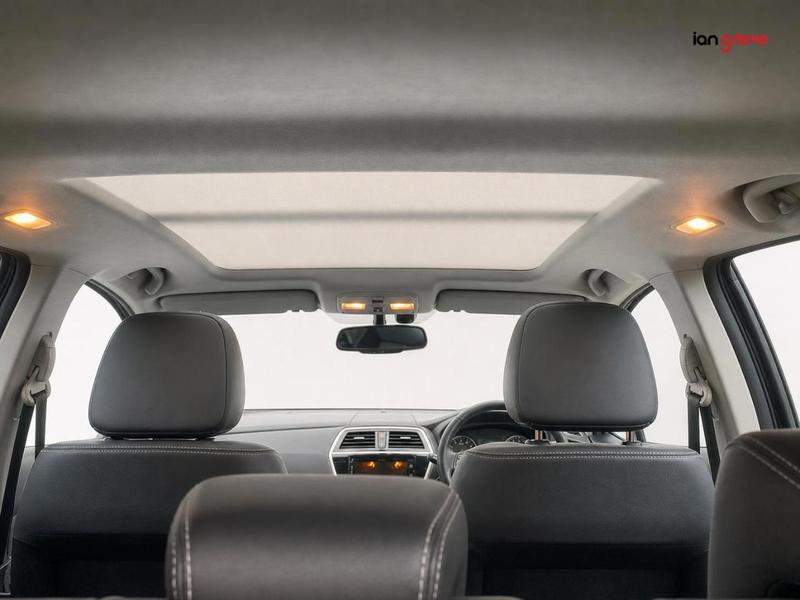 Suzuki Sx4 S-cross Photo autoweb-f68c8ee5d4d2e96966f439c9e024aed001a2029f.jpg