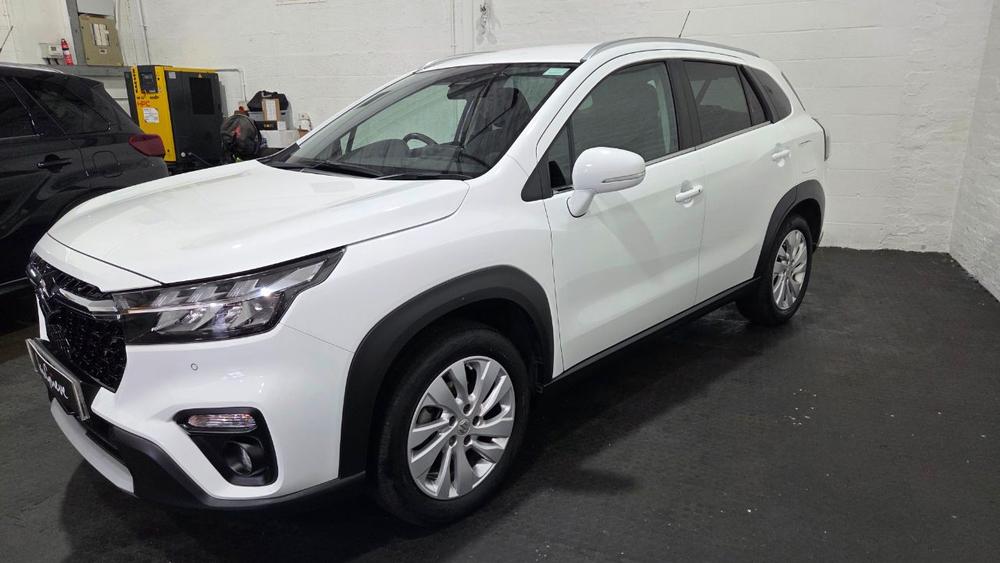 Suzuki S-Cross Photo autoweb-f6ed17b0773ddbb2bd6f98d20978e7157a9d2dfc.jpg