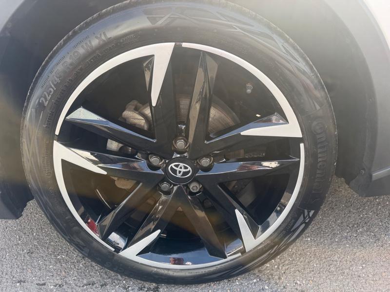 Used Toyota C-HR YY72DRX 12